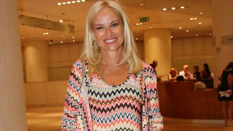 Μπεκατώρου: Δακτυλοδεικτούμενη στην Ελλάδα γυναίκα παντρεμένη χωρίς παιδί