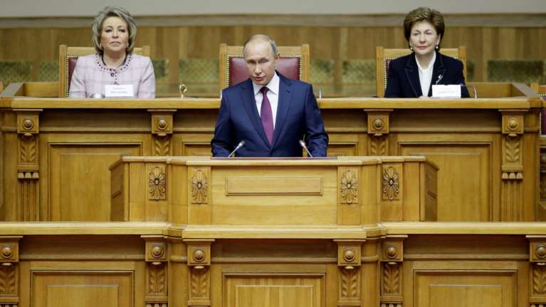 Δημοσκόπηση του Levada -Centr:  Η δημοτικότητα του Πούτιν έπεσε στο 67%