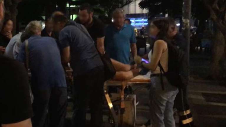 Κατά του δημοσίου στρέφεται η 19χρονη στο Αγρίνιο - θύμα της φωτοβολίδας