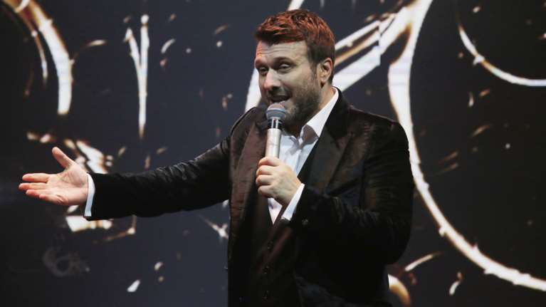 Γιάννης Πλούταρχος: «Στο σπίτι τραγουδάμε όλοι»