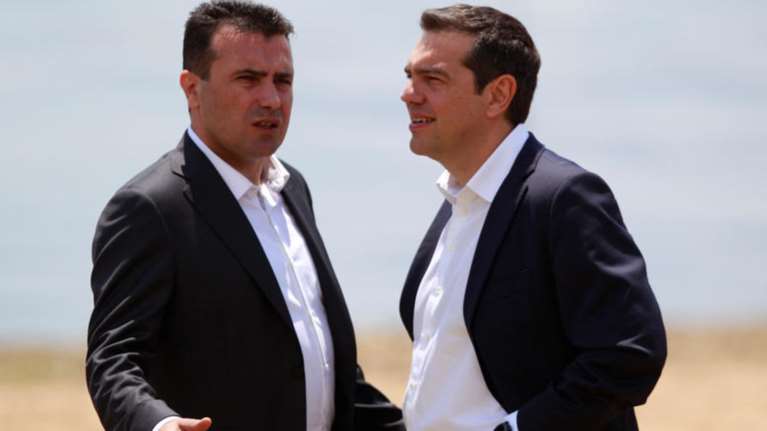 Τσίπρας επαινεί Ζάεφ για τη συνέχιση εφαρμογής της συμφωνίας