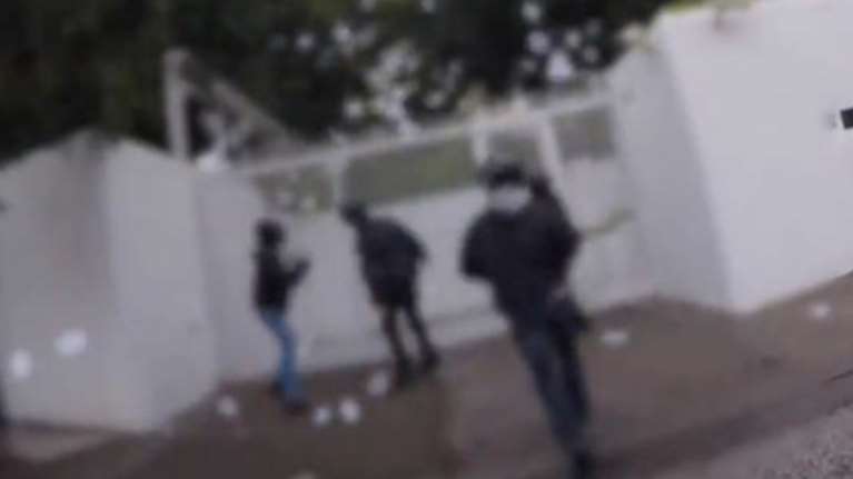 Η παρέμβαση του Ρουβίκωνα στην οικία του αμερικανού πρέσβη