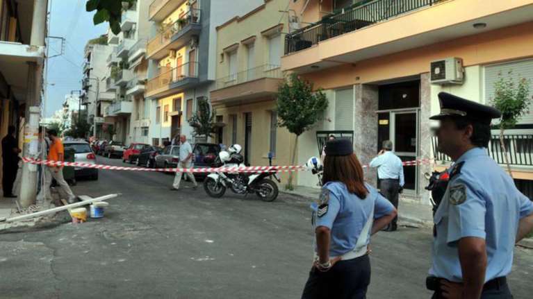 Βγήκαν μαχαίρια στην παραλία Πατρών - Δύο τραυματίες