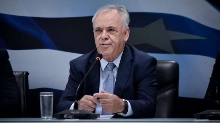 Δραγασάκης: Εγκληματικά τα πολιτικά παιχνίδια με τις τράπεζες