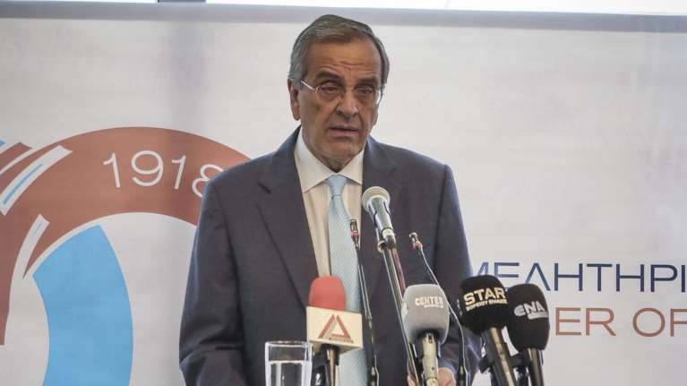 Σαμαράς: Ξεπουλάνε εθνικά συμφέροντα για να αποφύγουν τις συντάξεις