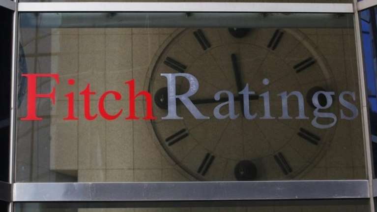 Fitch για το πρόγραμμα σταθερότητας της Ελλάδας: &quot;Οι προβλέψεις μπορεί να αποδειχθούν αισιόδοξες&quot;