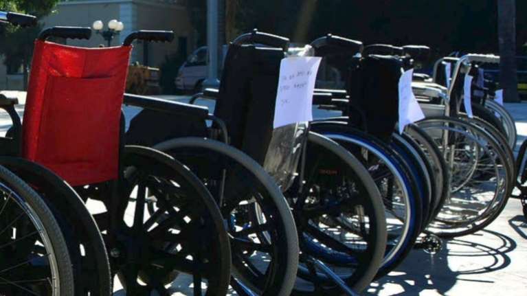 Μέτρα για τις μετακινήσεις ατόμων με ειδικές ανάγκες με τα επιβατηγά πλοία