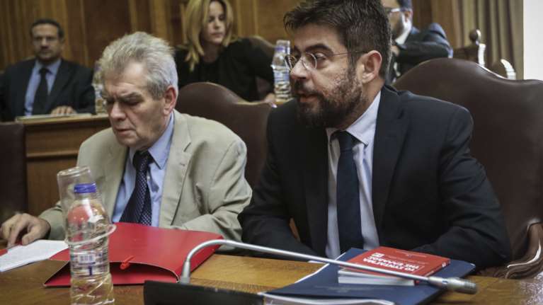 Αντιπαράθεση κυβέρνησης - ΝΔ για τον νόμο Παρασκευόπουλου στη Βουλή