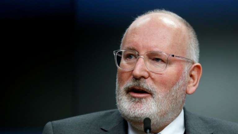 Ο Φρανς Τίμερμανς ανακοίνωσε ότι θα είναι υποψήφιος για την Κομισιόν