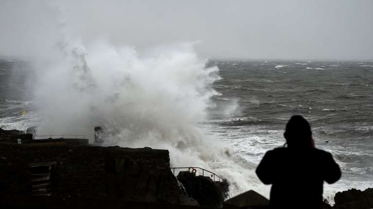 Καιρός: Ασθενείς τοπικές βροχές και βοριάδες