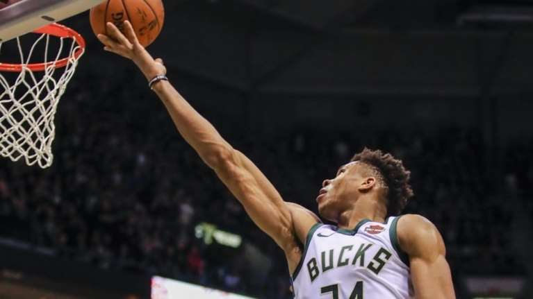 Η τρυφερή αποκάλυψη για τον Αντετοκούνμπο: Τι σημαίνει το επίθετό του