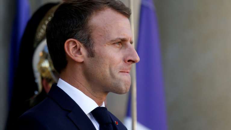 Αναβολή του ανασχηματισμού στη Γαλλία λόγω πλημμυρών