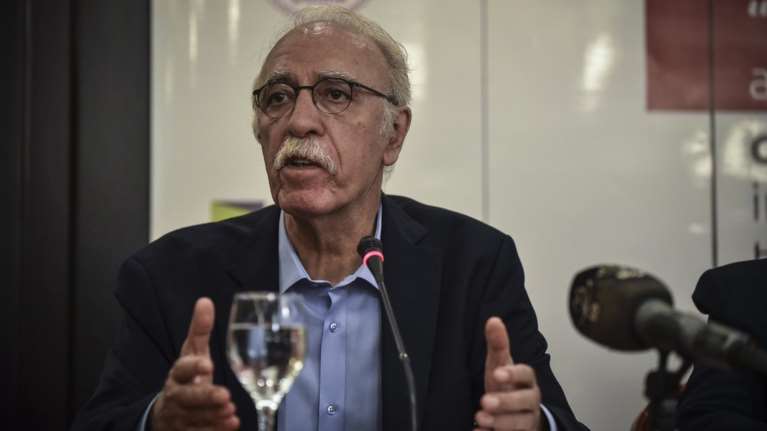 Ένταση σε σύσκεψη στο Δημαρχείο Χίου παρουσία του Δ. Βίτσα