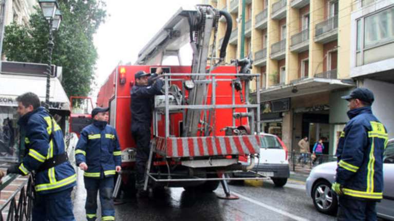 Υπό έλεγχο η φωτιά σε σούπερ μάρκετ στην Αγία Παρασκευή