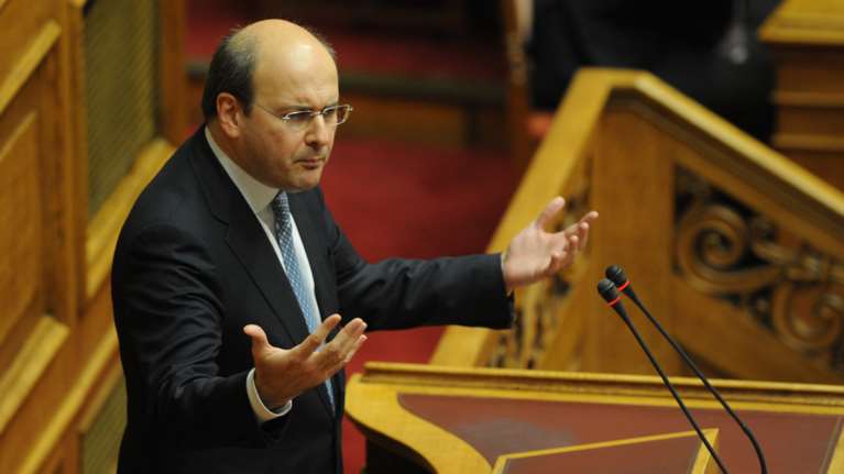 Χατζηδάκης: Να δώσει άμεσα εξηγήσεις για μυστικά κονδύλια η κυβέρνηση