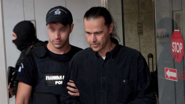 Σάββας Ξηρός: Αν μου πουν να  βγω με βραχιολάκι, δεν θα βγω