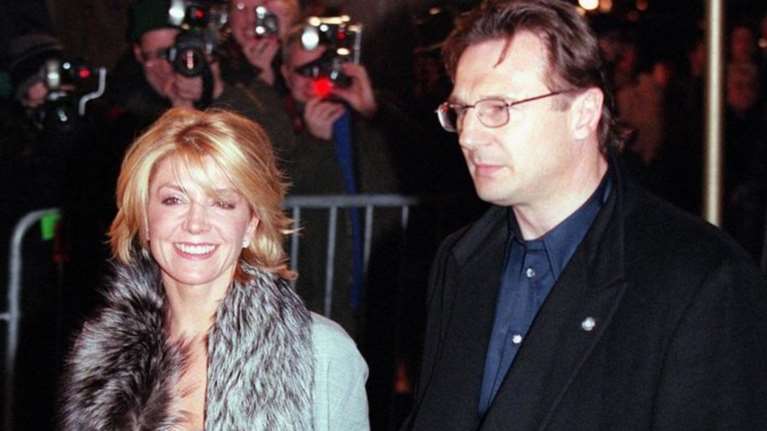 Λίαμ Νίσον: ΄Ετσι τίμησε τη γυναίκα του 10 χρόνια μετά θάνατον