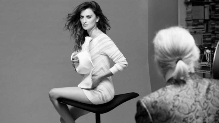 Π. Κρουζ: Η φλογερή σπανιόλα που έγινε πρέσβειρα της Chanel (εικόνες)