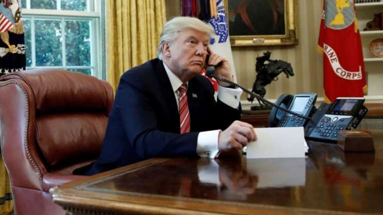 Κίνα-Ρωσία: Fake news ότι παρακολουθούμε το τηλέφωνο του Τραμπ