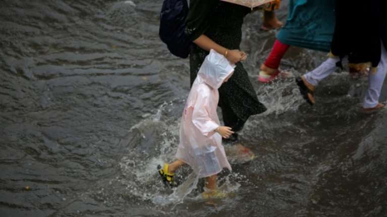 Ιορδανία: 14 παιδιά και δάσκαλοι νεκροί από τη σαρωτική πλημμύρα