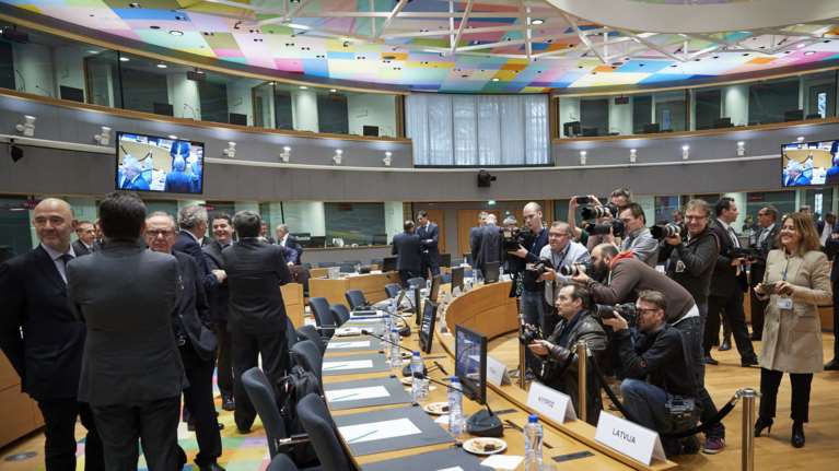 Σε έκτακτο Eurogroup το Νοέμβριο η απόφαση για τις συντάξεις