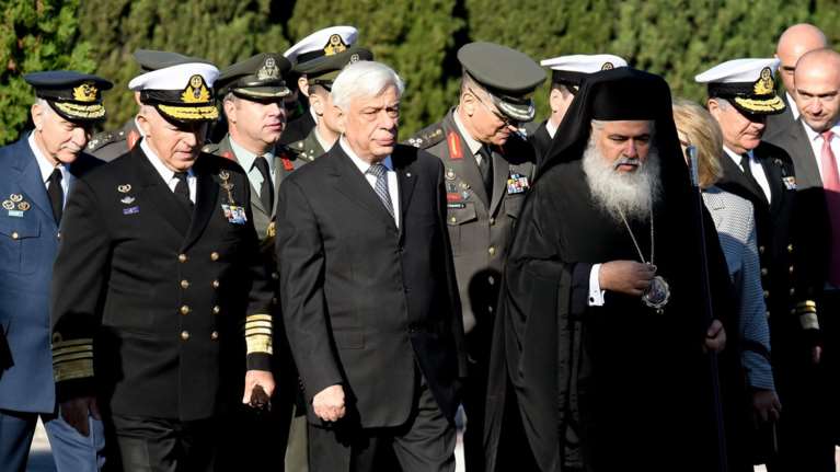 Ο Πρ. Παυλόπουλος στα Συμμαχικά Κοιμητήρια Ζεϊτενλικ