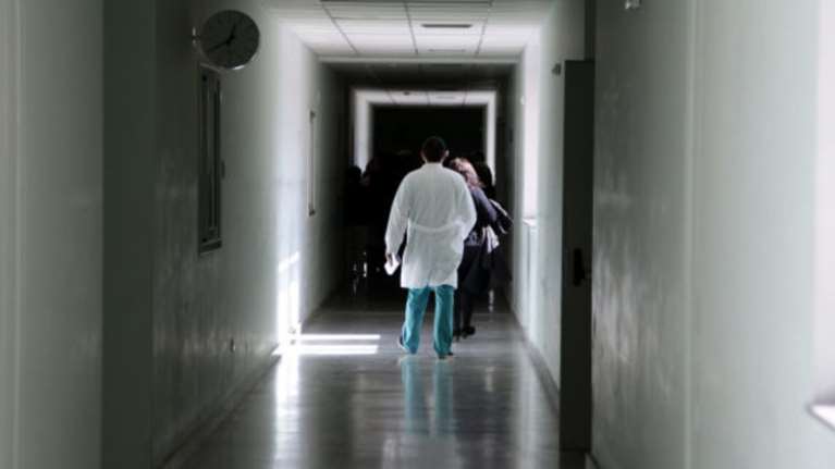 Αθώος ο Φρουζής &amp;  δύο γιατροί του ΕΣΥ για υπόθεση δωροδοκίας