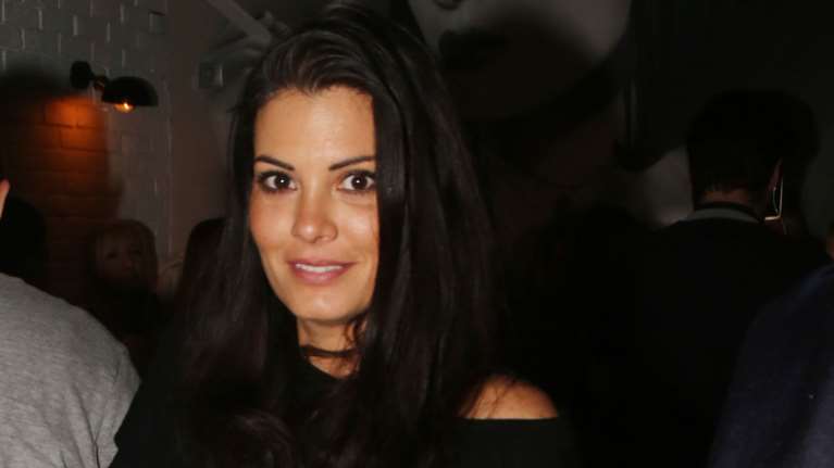 Μαρία Κορινθίου: Η πιο αισθησιακή μελαχρινή έγινε ξανθιά;