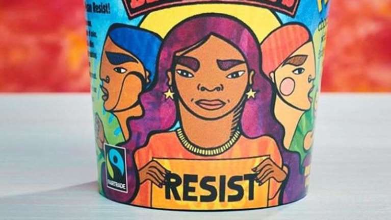 Απίστευτο! Εταιρία παγωτού κυκλοφόρησε νέα γεύση κατά του Τραμπ