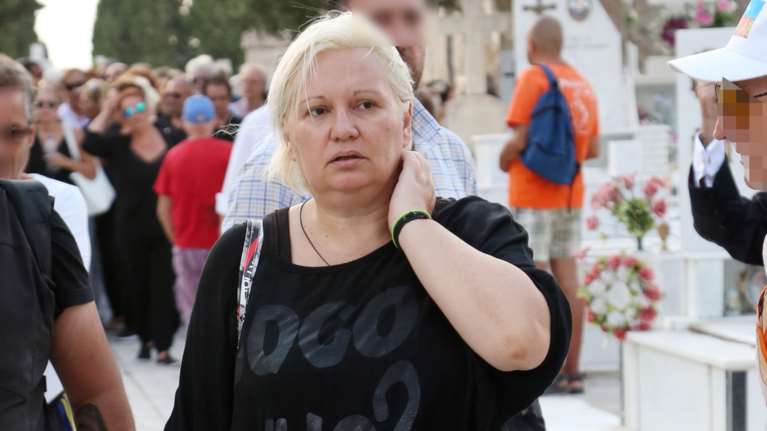 Βαρύ πένθος για την Καίτη Φίνου: Πέθανε ξαφνικά η αδελφή της