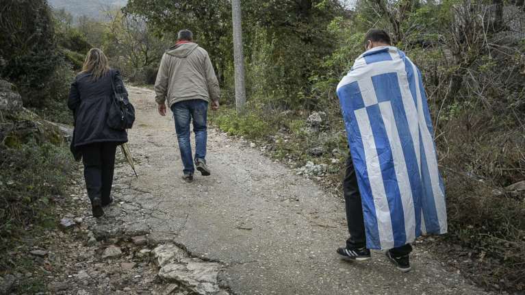 Κηδεία Κατσίφα: Τα ξημερώματα αφέθησαν ελεύθεροι οι προσαχθέντες