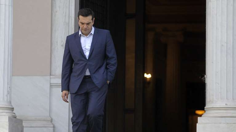 Κυβερνητικά «αντίμετρα» στα «πυρά» της αντιπολίτευσης