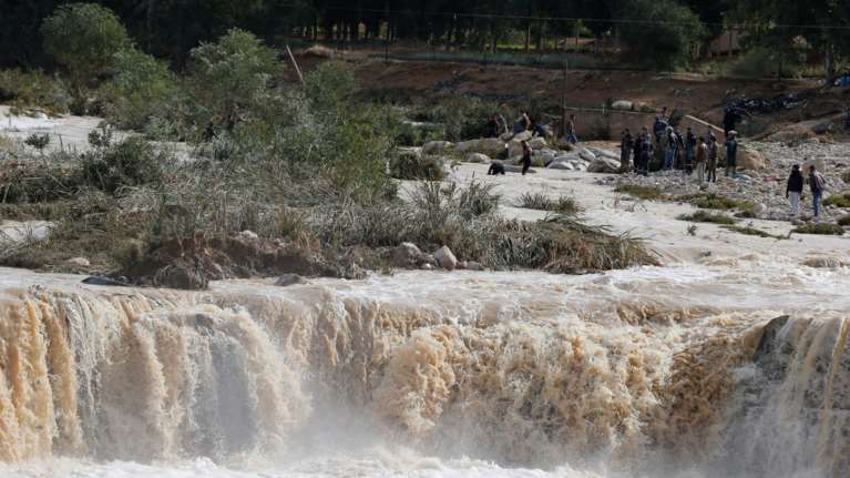 Ιορδανία-κακοκαιρία: Μεγάλη επιχείρηση για να βρεθεί ένα κοριτσάκι