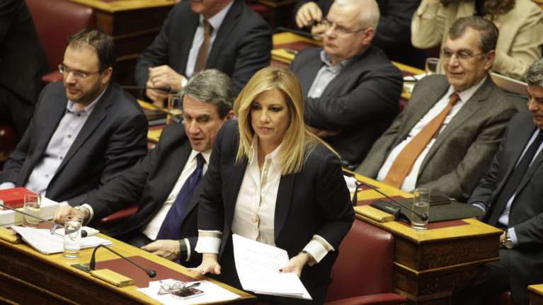 Πρόταση νόμου της ΔΗΣΥ για τη στήριξη μικρομεσαίων