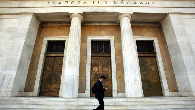 Σχέδιο της ΤτΕ για μείωση των κόκκινων δανείων κατά 40 δισ.