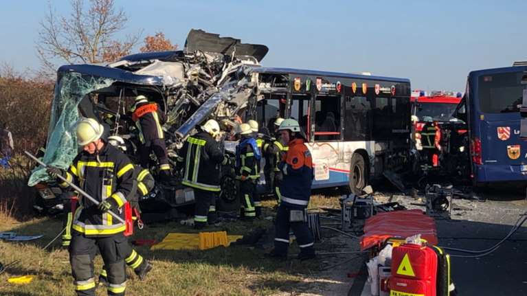 Γερμανία: Σαράντα μαθητές τραυματίστηκαν σε σύγκρουση σχολικών