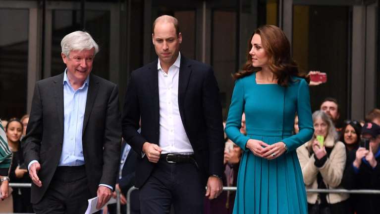 Κέιτ Μίντλετον: Το απίθανο πλεκτό φόρεμα στην επίσκεψη στο BBC