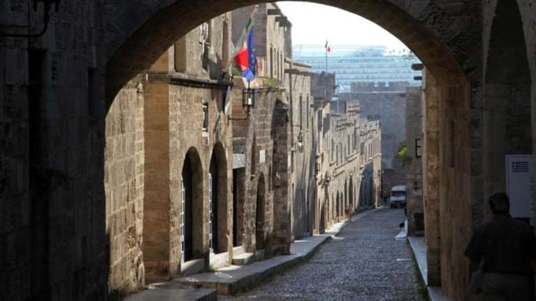 Αποκαταστάθηκε η βλάβη στην ηλεκτροδότηση της Ρόδου