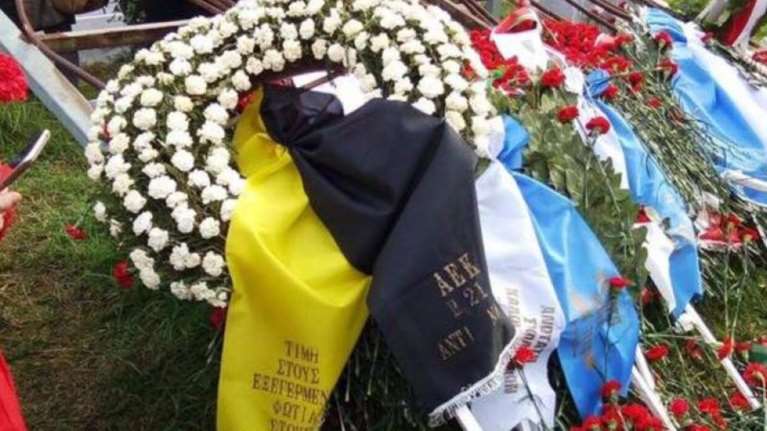 Το στεφάνι της Original στο Πολυτεχνείο