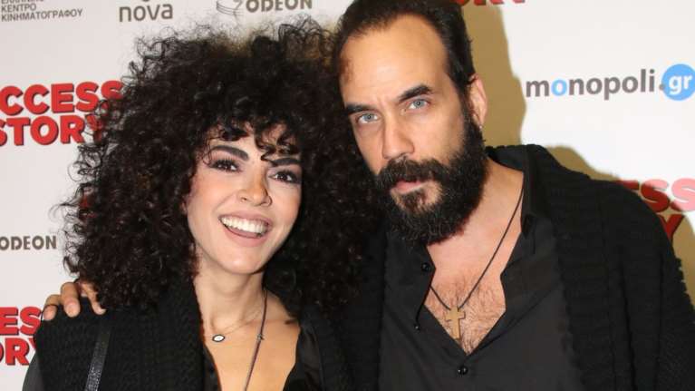 Απίστευτο: Μουζουράκης - Σολωμού πήγαν σε πρεμιέρα &amp; τους αγνόησαν εντελώς