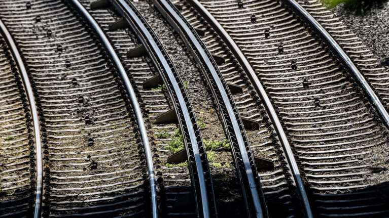 Θεσσαλονίκη: Μπλόκαρε το σιδηροδρομικό κλειδί κοντά στη Σίνδο - Καθυστερήσεις σε δύο δρομολόγια