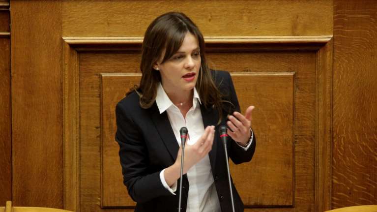 Υπερψηφίστηκε το νομοσχέδιο για μειώσεις ασφαλιστικών εισφορών