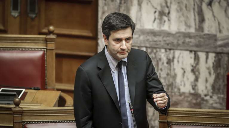 Στα 53,806 δισ. ευρώ τα καθαρά έσοδα του προϋπολογισμού