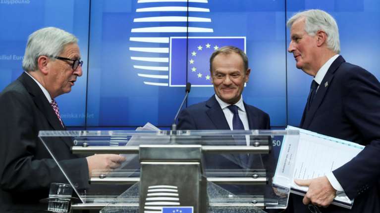 Μήνυμα Γιούνκερ-Μέι: Αυτή είναι η τελική συμφωνία για το Brexit