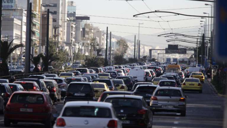 Μποτιλιάρισμα λόγω βροχής στους δρόμους της Αθήνας