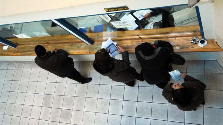 Βομβαρδισμός έμμεσων φόρων στο 10μηνο - έφτασαν τα 22,6 δισ.