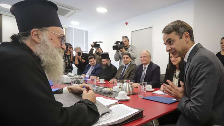 Μητσοτάκης: Οχι στη μονομερή αλλαγή του εργασιακού καθεστώτος κληρικών