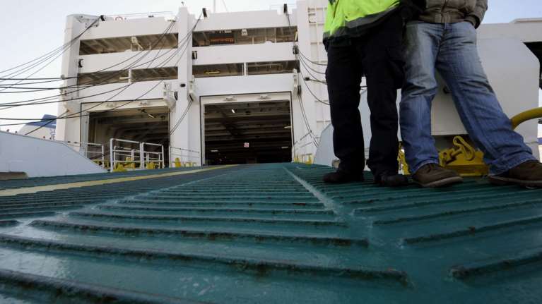 Δεμένα τα πλοία στα λιμάνια - Απεργία της ΠΝΟ