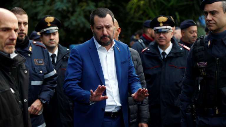 Ψηφίστηκε ο αντιμεταναστευτικός νόμος του Σαλβίνι