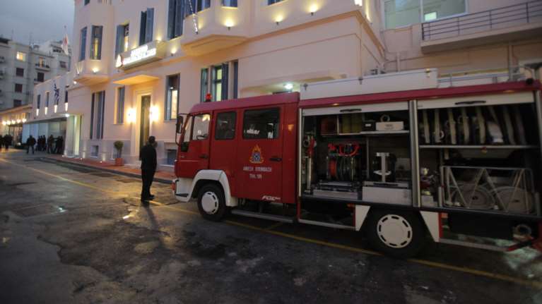 Μενίδι: Ένας νεκρός από φωτιά δίπλα στο στρατόπεδο Καποτά